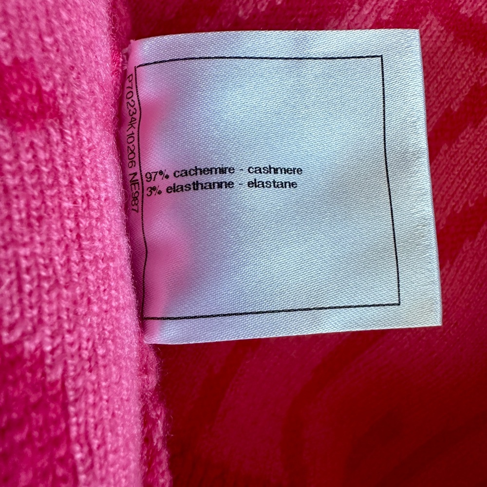 CHANEL Vibrant Pink Knitwear - Picture 6 of 10